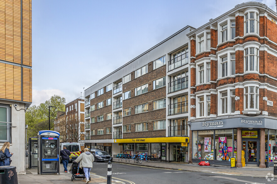 72-84A Lambs Conduit St, London for lease - Building Photo - Image 2 of 3