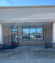 567 Mantoloking Rd, Brick, NJ for lease Building Photo- Image 2 of 2