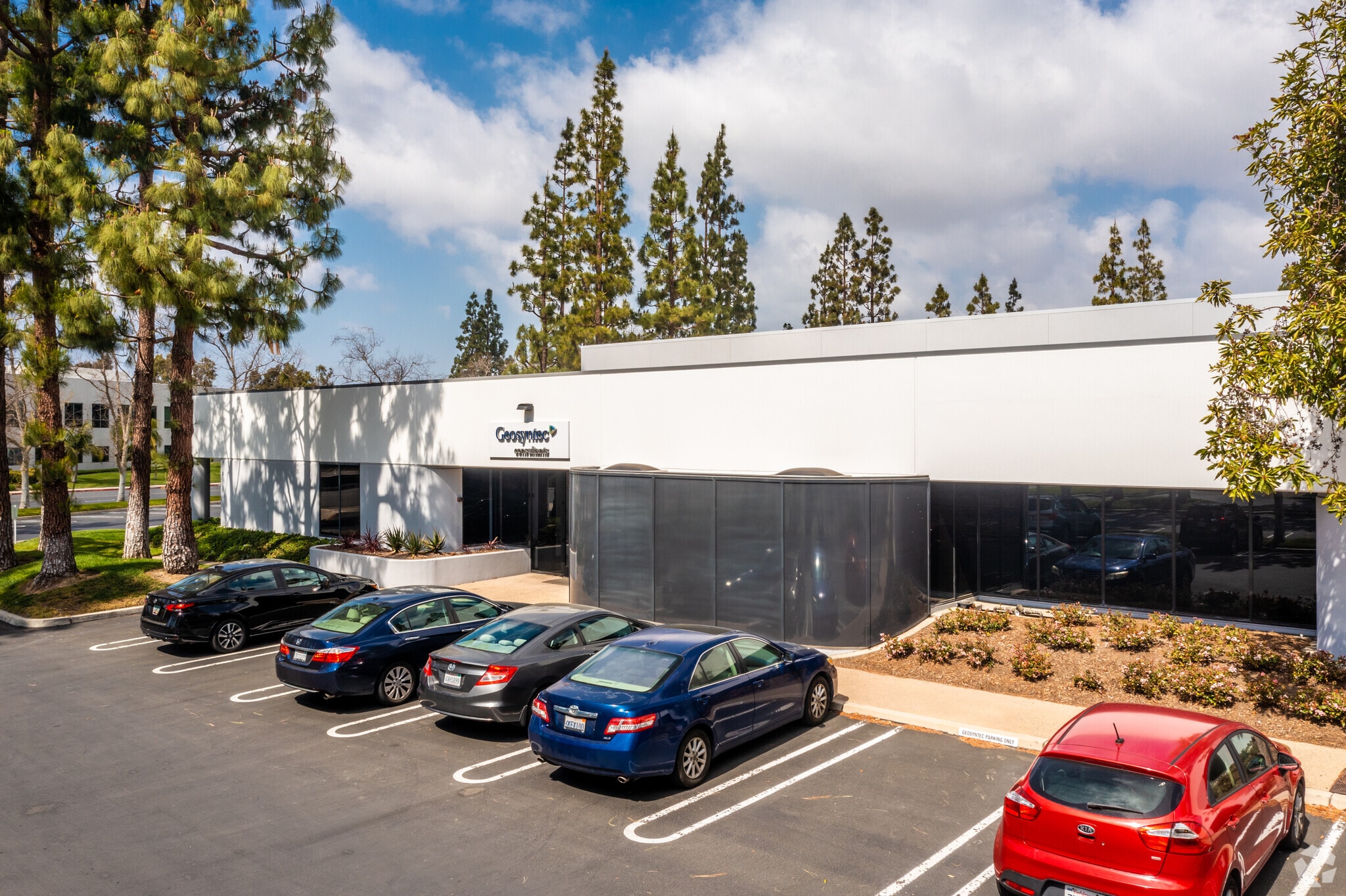 3530 Hyland Ave, Costa Mesa, CA for lease Primary Photo- Image 1 of 20