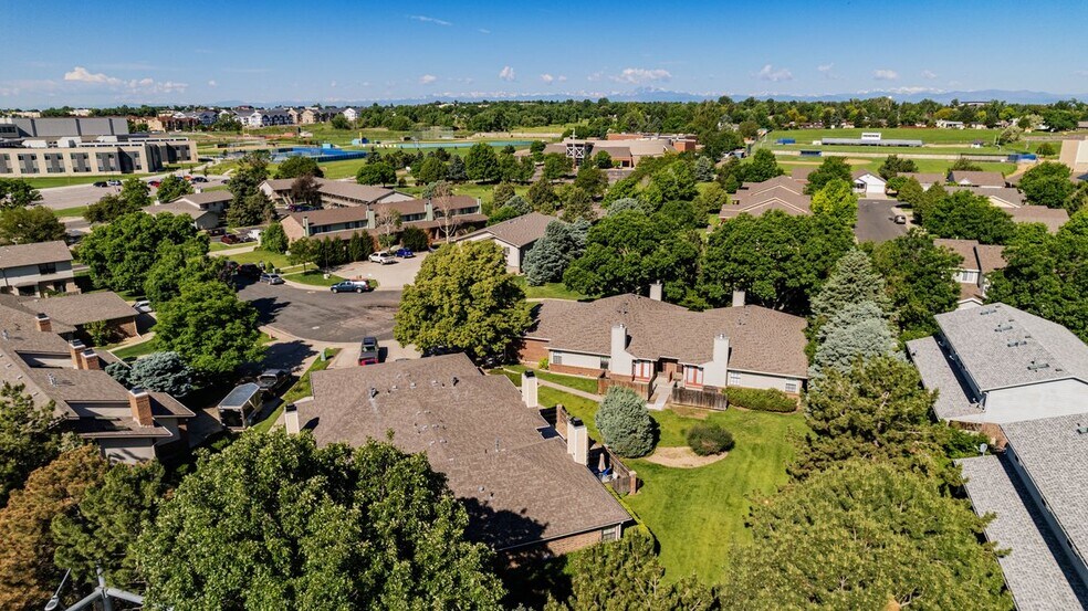 2162 35th Avenue Ct, Greeley, CO à vendre - Photo du bâtiment - Image 2 de 49