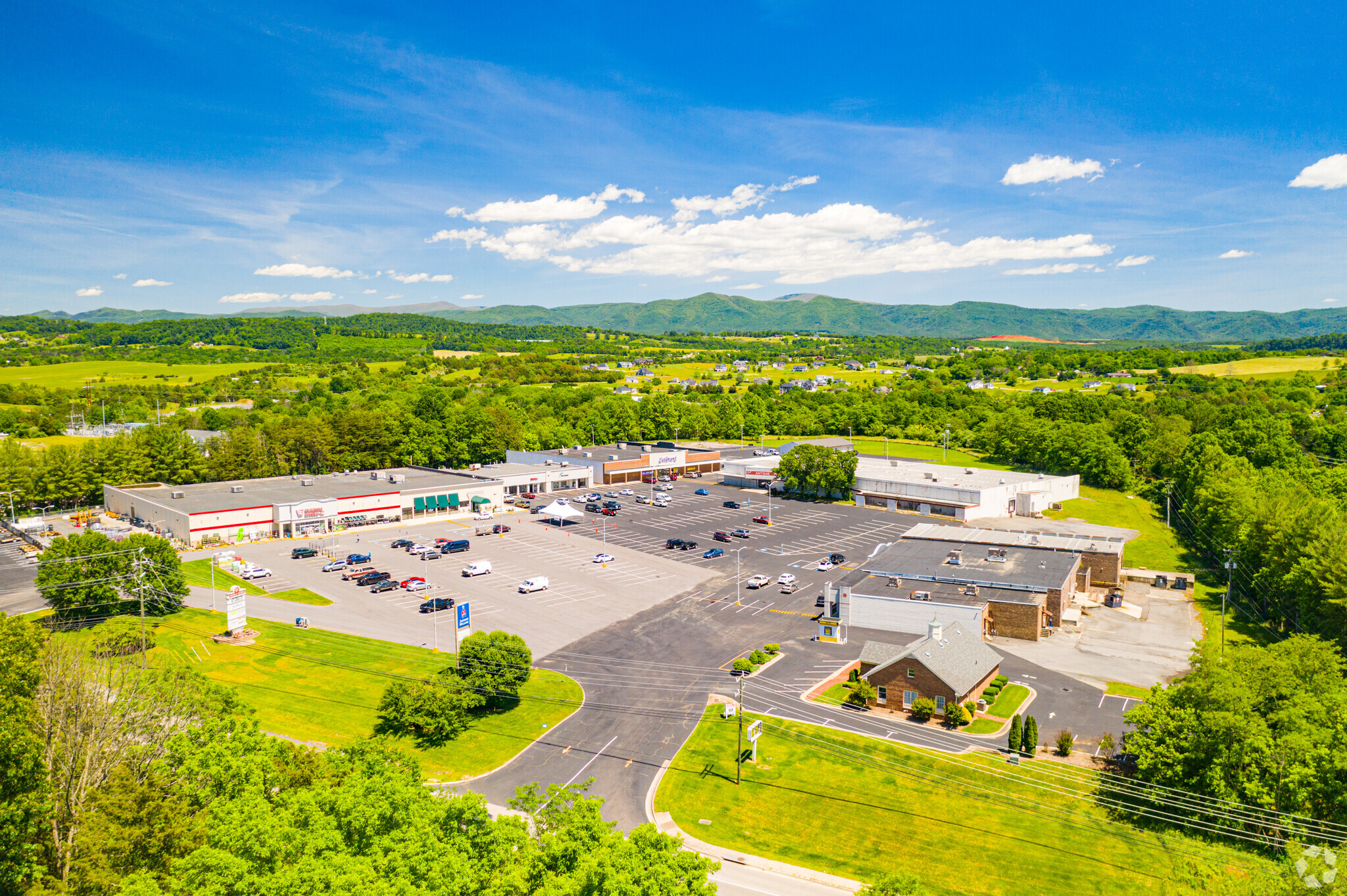 744-766 N Lee Hwy, Lexington, VA for lease Building Photo- Image 1 of 13