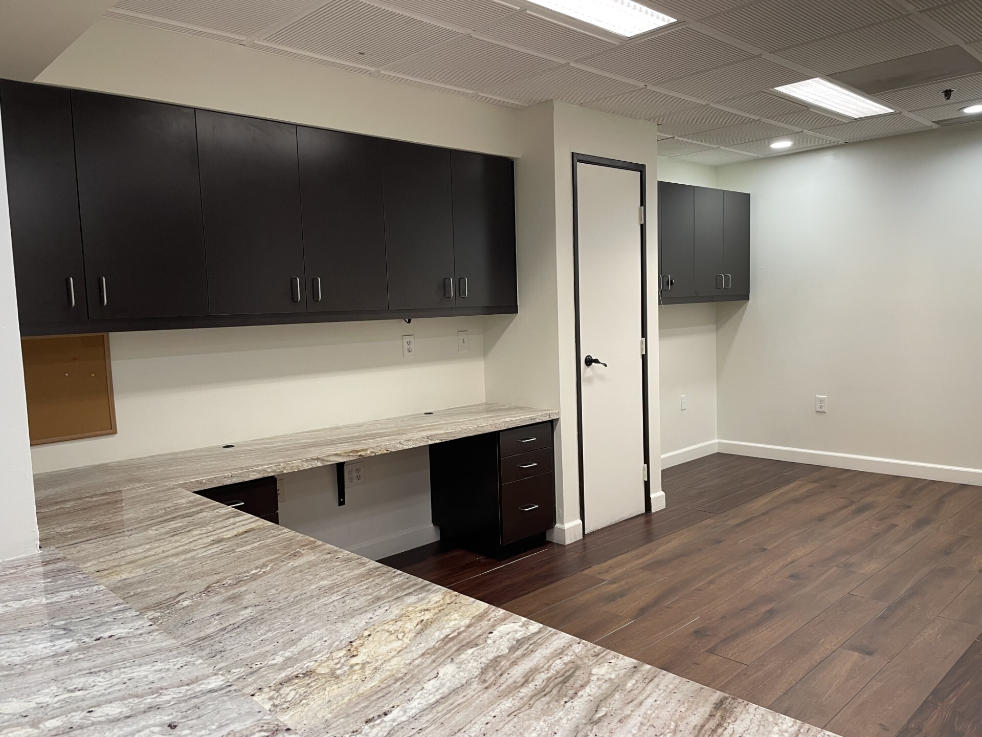 44215 15th St W, Lancaster, CA à louer Photo intérieure- Image 1 de 7