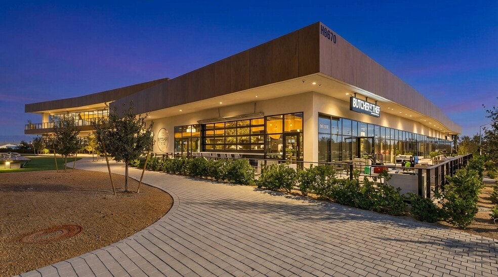8670 W Sunset Rd, Las Vegas, NV for sale - Building Photo - Image 3 of 6