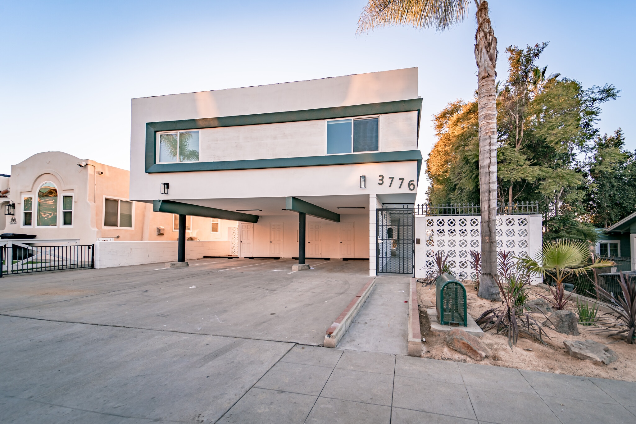 3776 Villa Terr., San Diego, CA for sale Primary Photo- Image 1 of 17