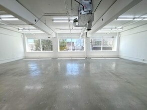 305 E 9th St, Los Angeles, CA for lease Interior Photo- Image 2 of 7