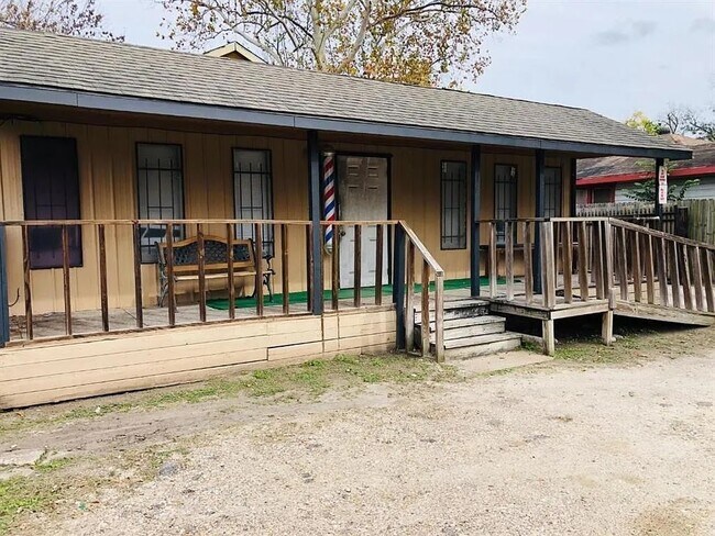 Plus de détails pour 6516 W Montgomery Rd, Houston, TX - Bureau/Commerce de détail à louer