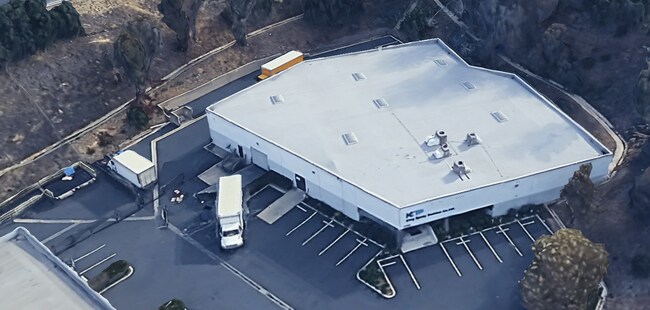 Plus de détails pour 3192 Factory Dr, Pomona, CA - Industriel à louer