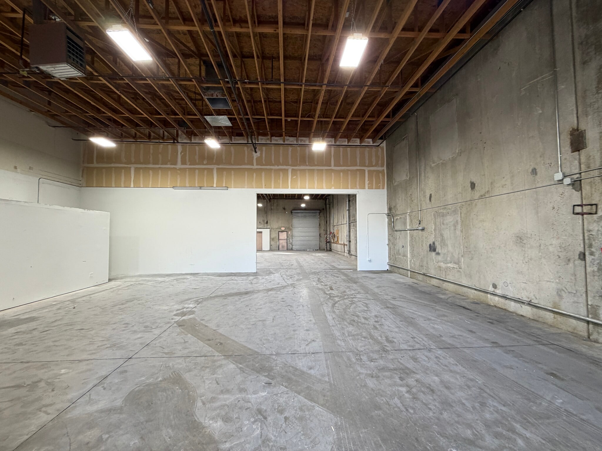 3970 Las Vegas Blvd N, Las Vegas, NV for lease Interior Photo- Image 1 of 10