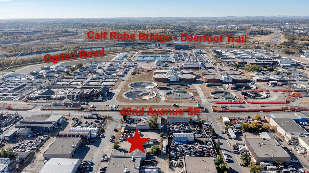 4219 17th St SE, Calgary, AB à vendre - Photo du bâtiment - Image 1 de 1