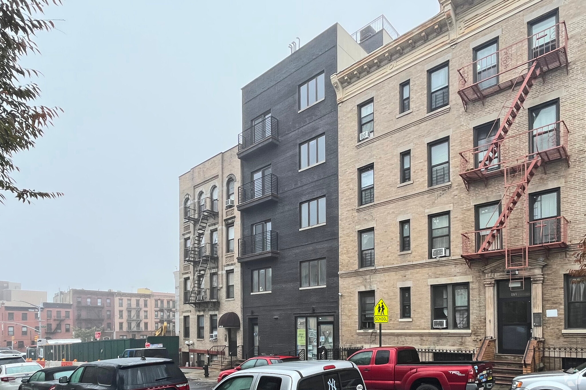 187 20th St, Brooklyn, NY for lease Primary Photo- Image 1 of 8
