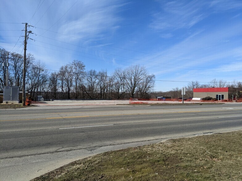 2606 N Vermilion St, Danville, IL à vendre - Photo du bâtiment - Image 2 de 3