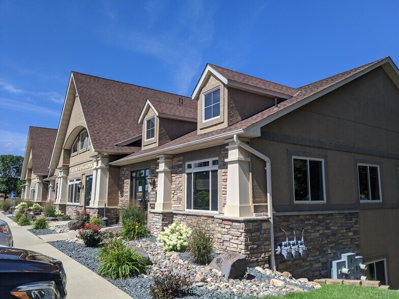 13951-13959 W Preserve Blvd, Burnsville, MN à louer - Photo du bâtiment - Image 3 de 29