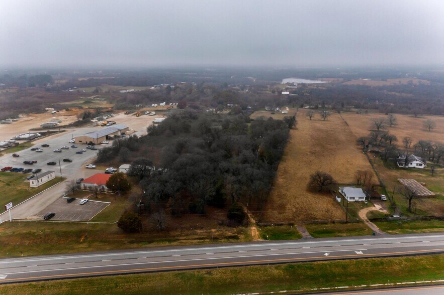 4011 US-67, Cleburne, TX à vendre - Photo du bâtiment - Image 3 de 44
