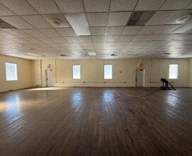 45476 Harris Rd, Belleville, MI à louer Photo intérieure- Image 2 de 5