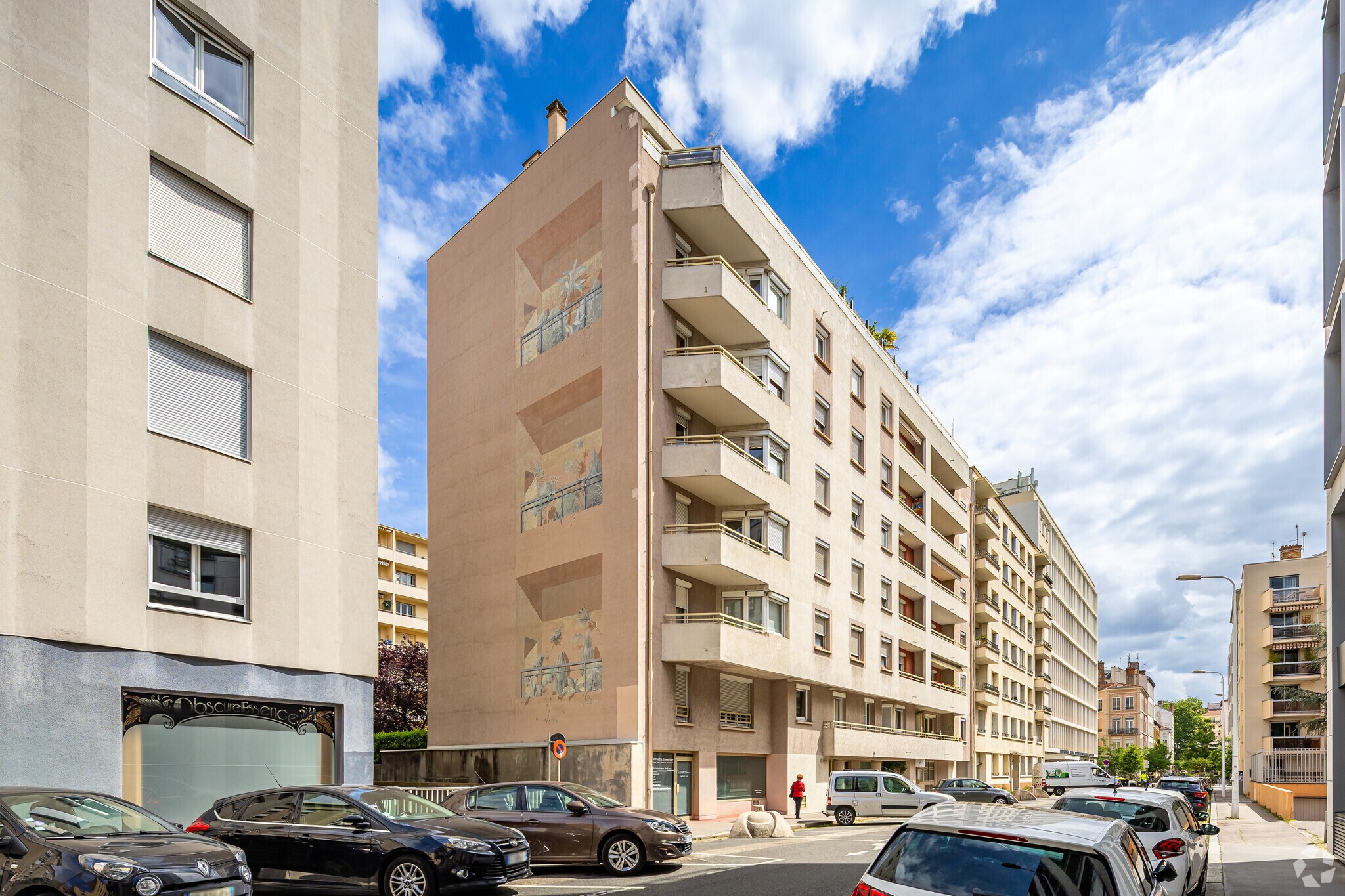 65 Rue Louis Blanc, Lyon for sale Primary Photo- Image 1 of 13