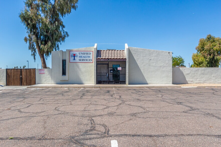 4250 N 19th Ave, Phoenix, AZ à vendre - Photo du bâtiment - Image 1 de 8