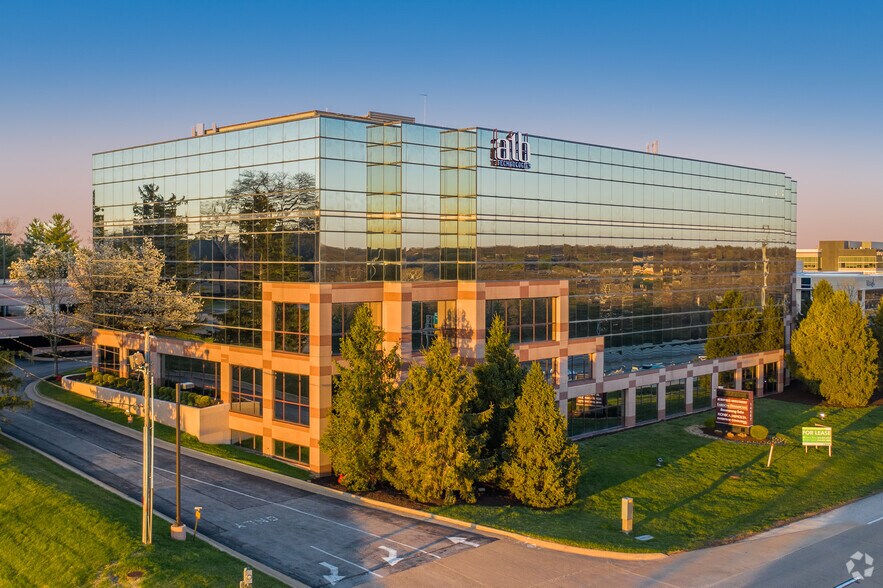 14567 N Outer Forty, Chesterfield, MO à louer - Photo du bâtiment - Image 1 de 19