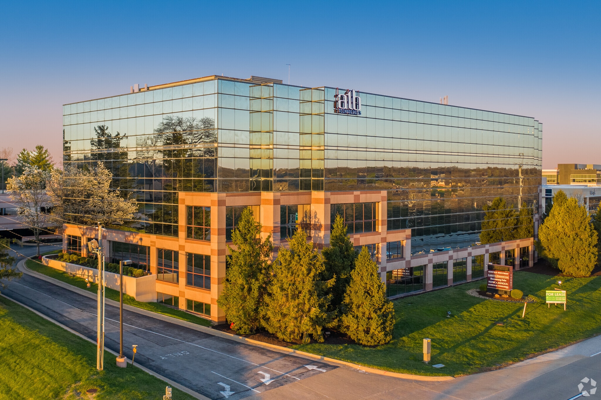 14567 N Outer Forty, Chesterfield, MO for lease Primary Photo- Image 1 of 20