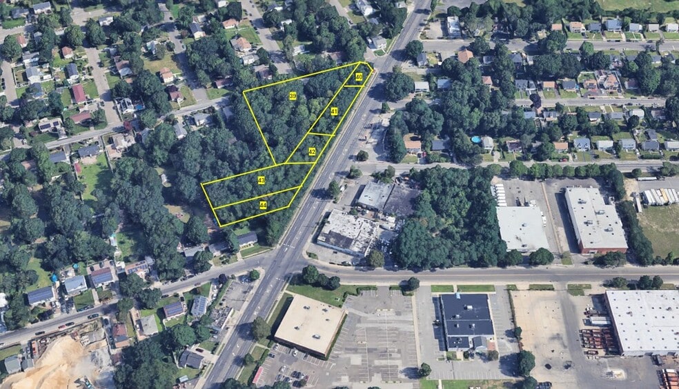 8 Patton Ave, Wyandanch, NY à vendre - Photo principale - Image 1 de 5