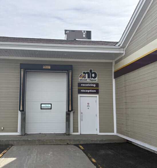 375 Miller Blvd, Dalhousie, NB à vendre - Photo du bâtiment - Image 3 de 8