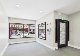 21 Hill St, Newry à louer Photo intérieure- Image 1 de 5