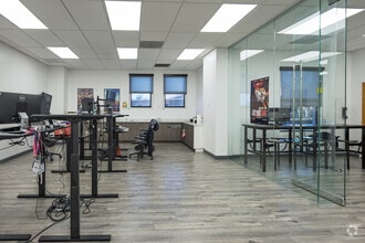 223 N Harbor Blvd, Fullerton, CA à louer Photo intérieure- Image 2 de 2