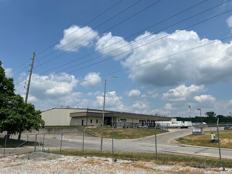 1401 S Keystone Ave, Indianapolis, IN for lease - Building Photo - Image 2 of 9