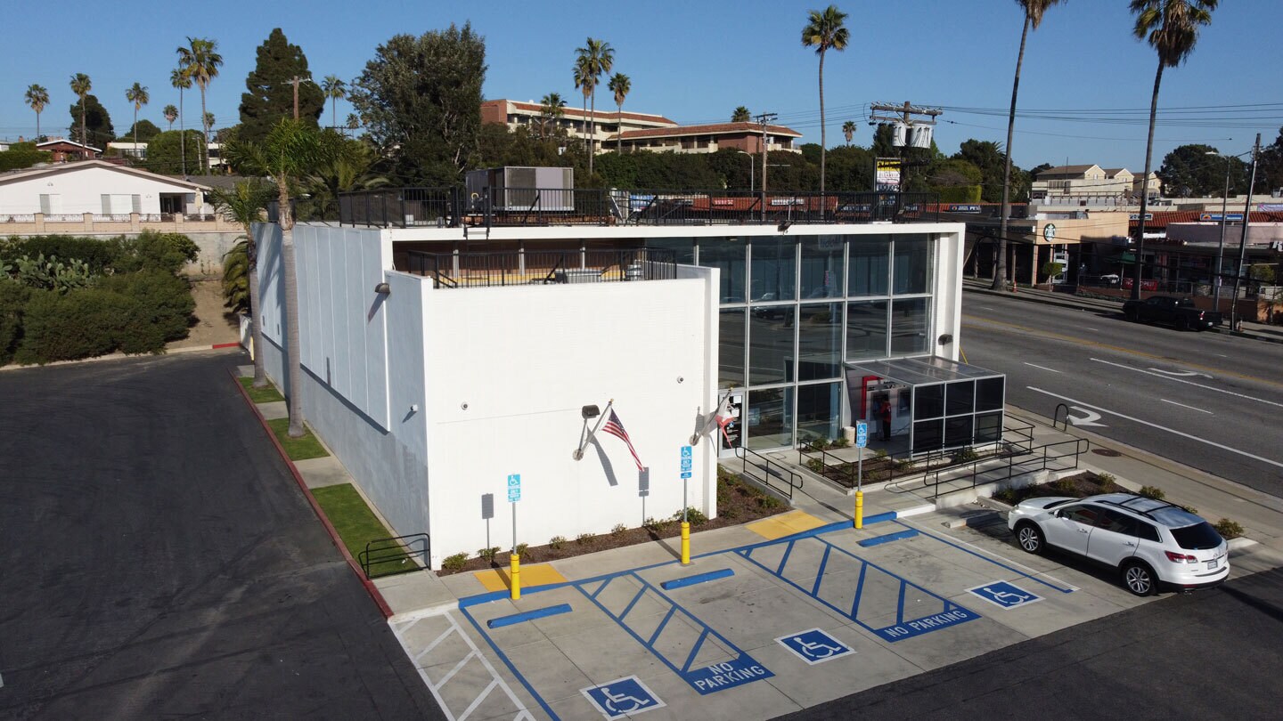 25th, San Pedro, CA à louer Photo du bâtiment- Image 1 de 4