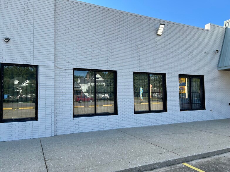 7316 1st Ave N, Birmingham, AL à louer - Photo du bâtiment - Image 3 de 14