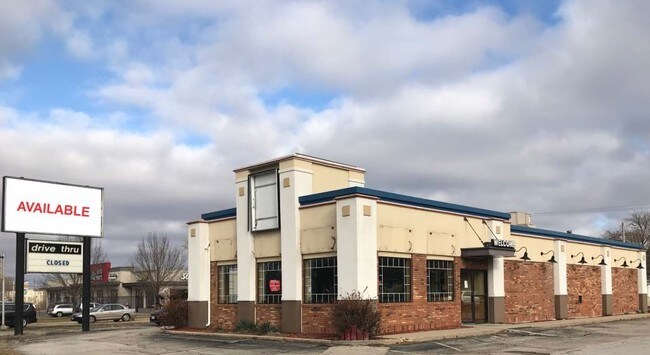 More details for 1212 Utah St, Watertown, WI - Retail for Lease