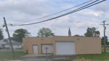 211 W Main St, Russia, OH à vendre Photo principale- Image 1 de 36