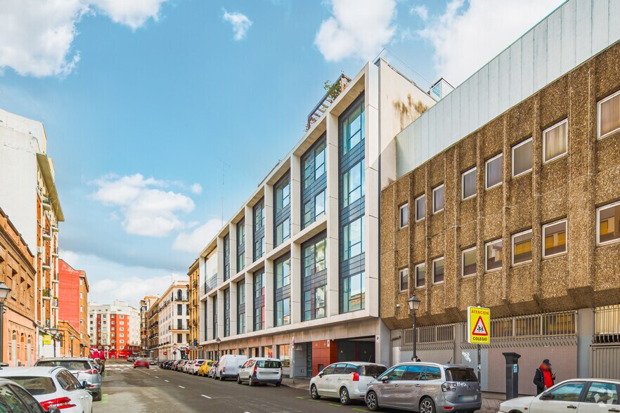 Calle Sebastián Elcano, 32, Madrid, Madrid à louer - Photo principale - Image 1 de 3