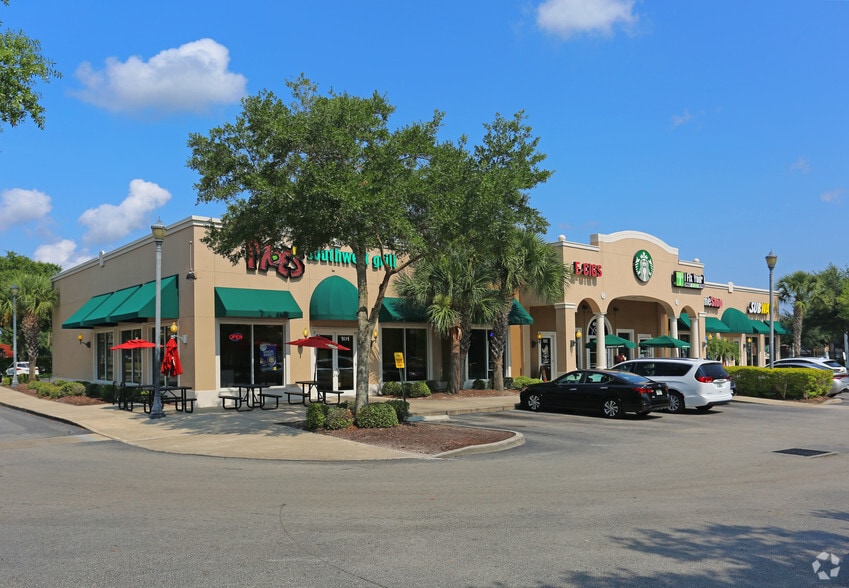 4650 N Alafaya Trl, Orlando, FL for lease - Building Photo - Image 2 of 10