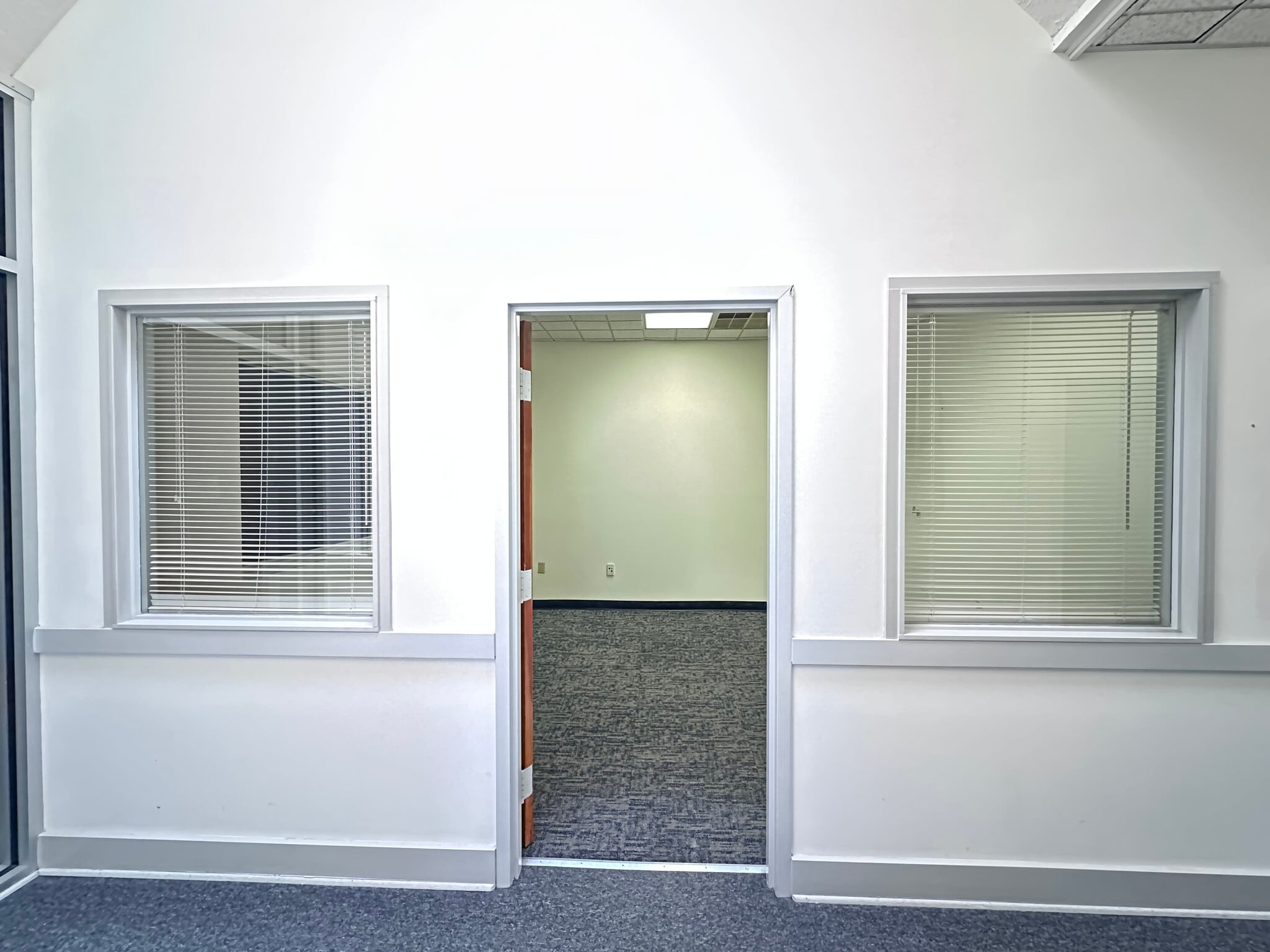 105 N Main St, Culpeper, VA for lease Interior Photo- Image 1 of 5
