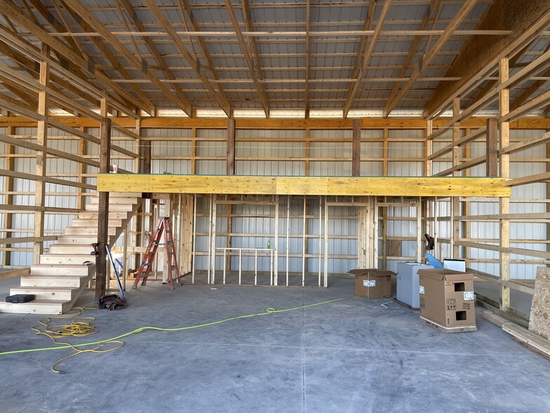 900 W 25th St, South Sioux City, NE for lease - Interior Photo - Image 3 of 26