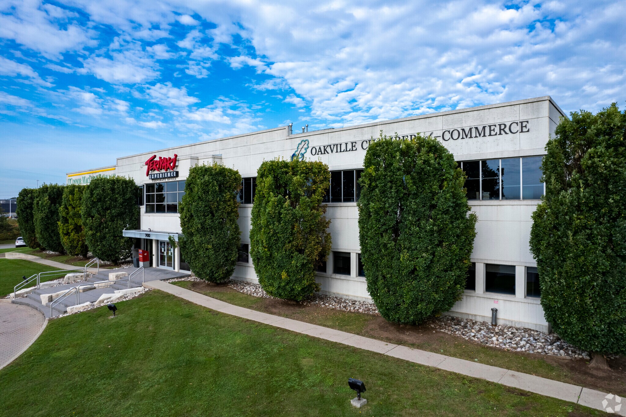 700 Kerr St, Oakville, ON for sale Primary Photo- Image 1 of 1