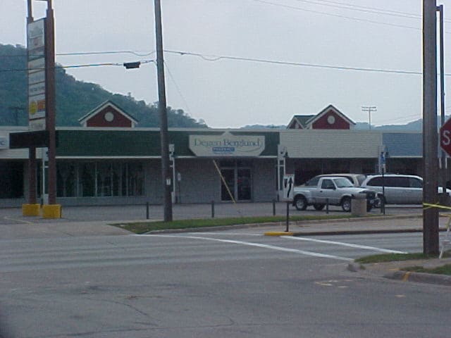1521-1611 Losey Blvd S, La Crosse, WI for lease - Building Photo - Image 2 of 6