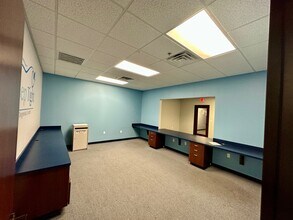 28533 Spring Trails Rdg, Spring, TX à louer Photo intérieure- Image 2 de 7