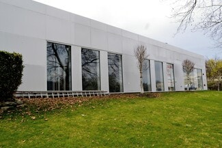More details for 10 Robertson Ave, White Plains, NY - Retail for Lease