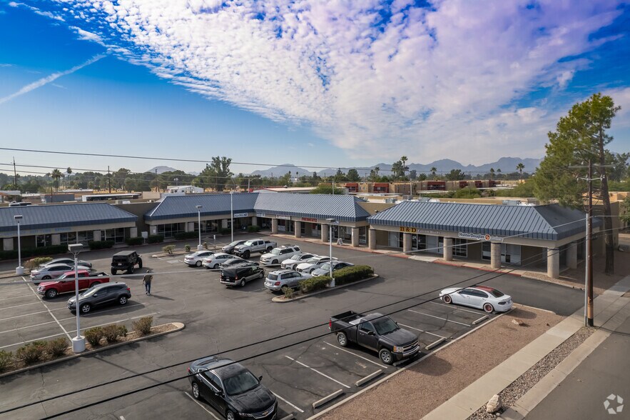 3655 N Oracle Rd, Tucson, AZ à louer - Photo du bâtiment - Image 2 de 5
