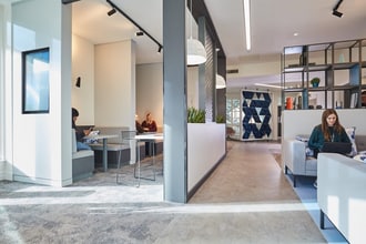 Lloyd St N, Manchester for lease Interior Photo- Image 1 of 11