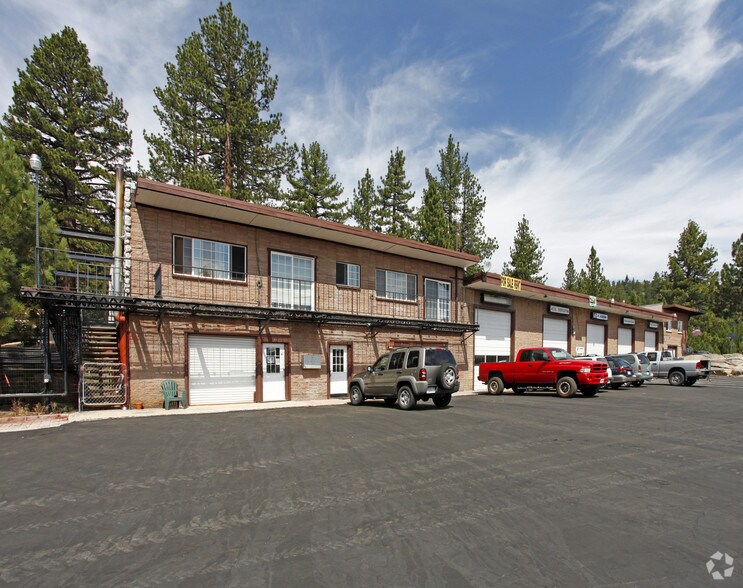 2140 US Highway 50, South Lake Tahoe, CA à vendre - Photo du bâtiment - Image 2 de 13