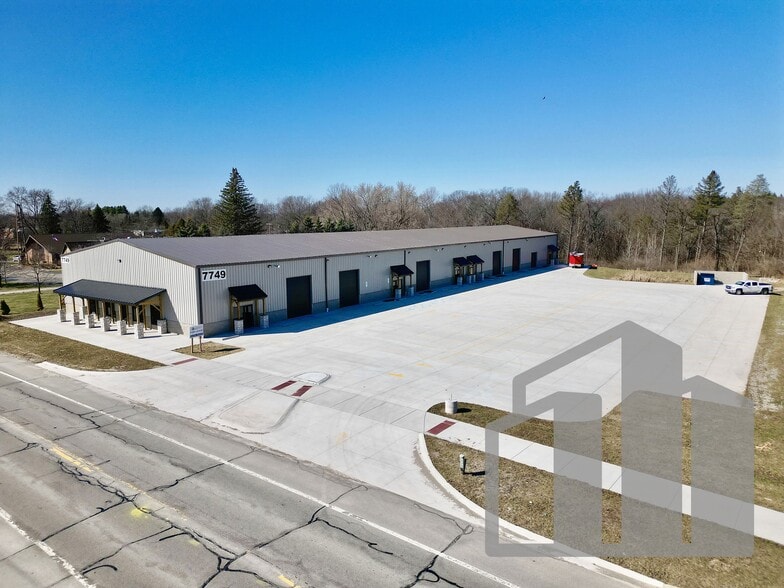 7749 E MI State Road 36, Whitmore Lake, MI for lease - Building Photo - Image 2 of 15