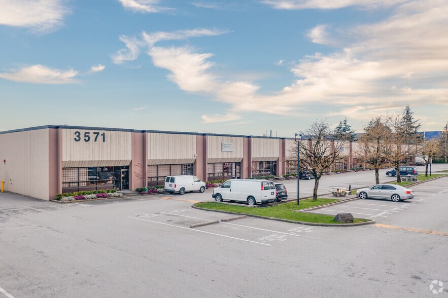 3571 Viking Way, Richmond, BC à louer - Photo principale - Image 2 de 5