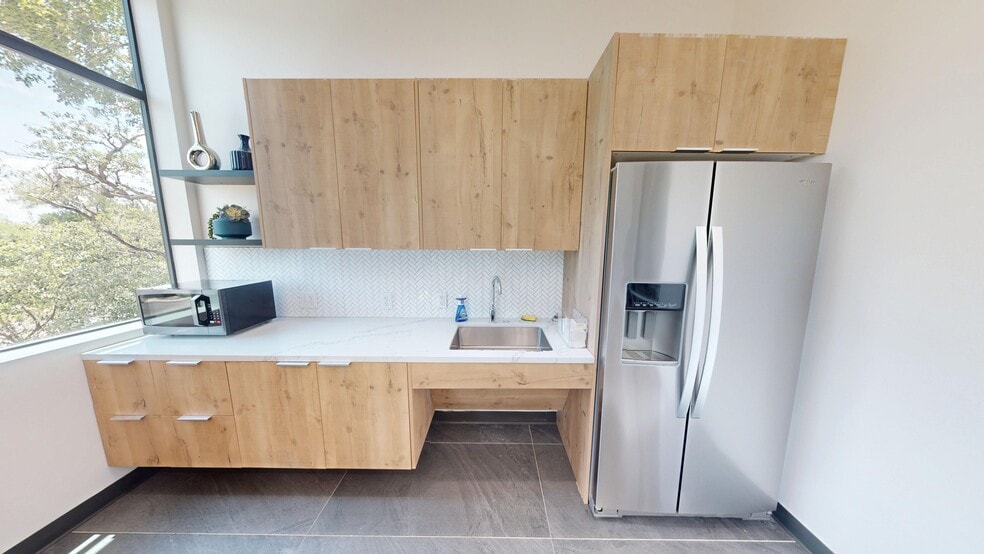 8701 Menchaca Rd, Austin, TX for lease - Interior Photo - Image 3 of 10