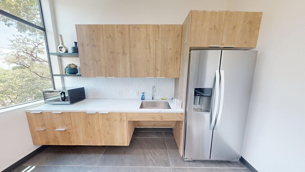 8701 Menchaca Rd, Austin, TX à louer - Photo intérieure - Image 3 de 10
