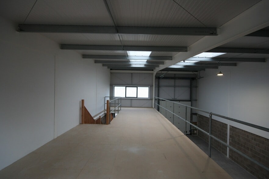 Commerce Close, Westbury for lease - Building Photo - Image 3 of 3