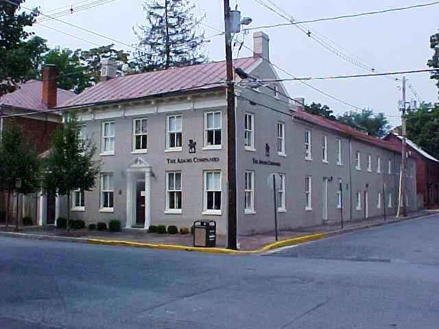 303 S Loudoun St, Winchester, VA à louer Photo principale- Image 1 de 10