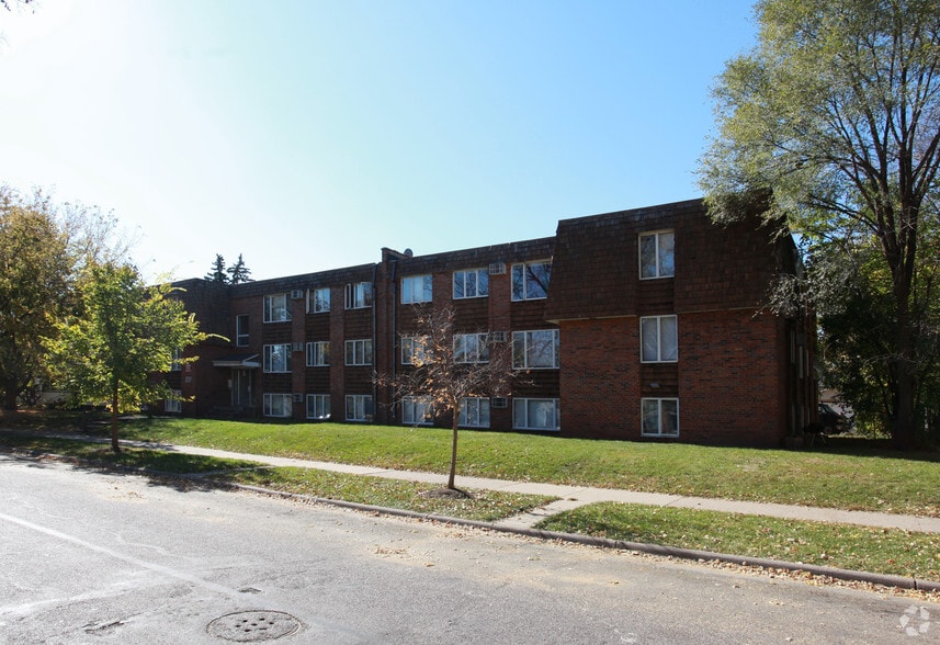 3520 12th Ave S, Minneapolis, MN for sale - Building Photo - Image 2 of 5