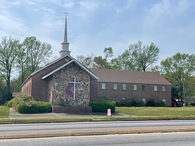 1400 Dauphin Island Pky, Mobile, AL for sale - Primary Photo - Image 1 of 5